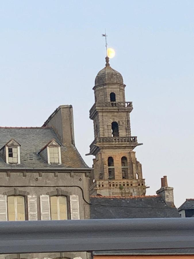 Une Nuit Sur Le Pont 1 Landerneau Dış mekan fotoğraf