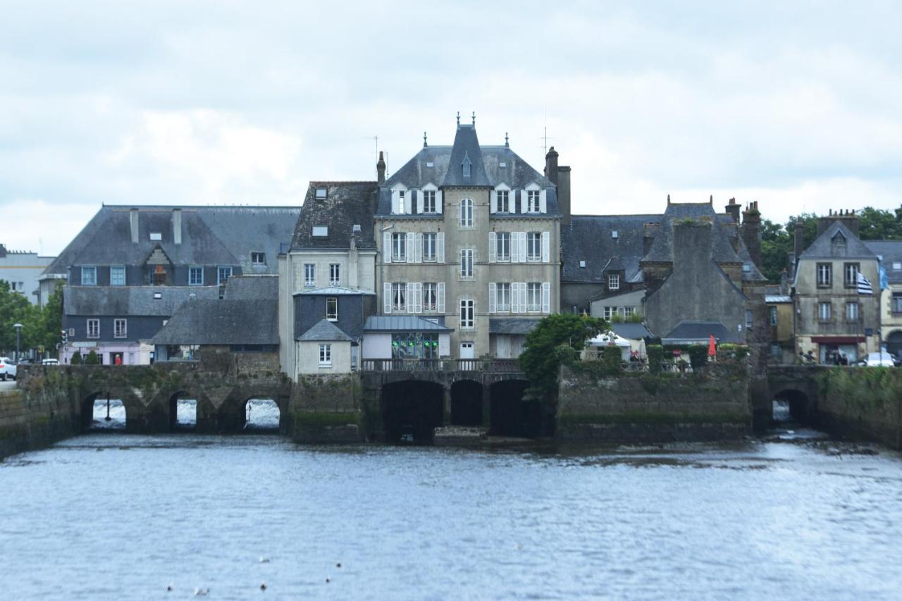 Une Nuit Sur Le Pont 1 Landerneau Dış mekan fotoğraf