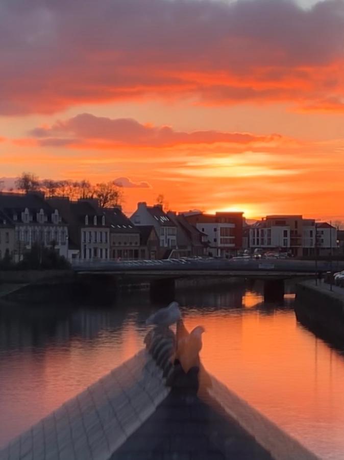 Une Nuit Sur Le Pont 1 Landerneau Dış mekan fotoğraf